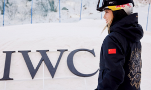 IWC万国表与奥运冠军谷爱凌共聚云顶滑雪公园  再度举办青少年滑雪训练日特别活动