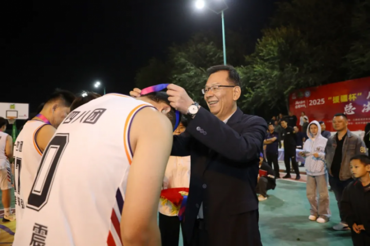 202509051640091709577586