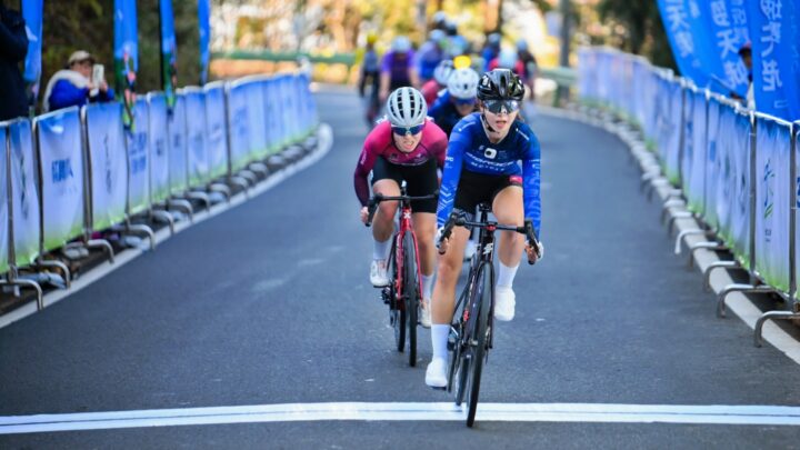 b64174bbba95f3354421b08bb13ac5ea